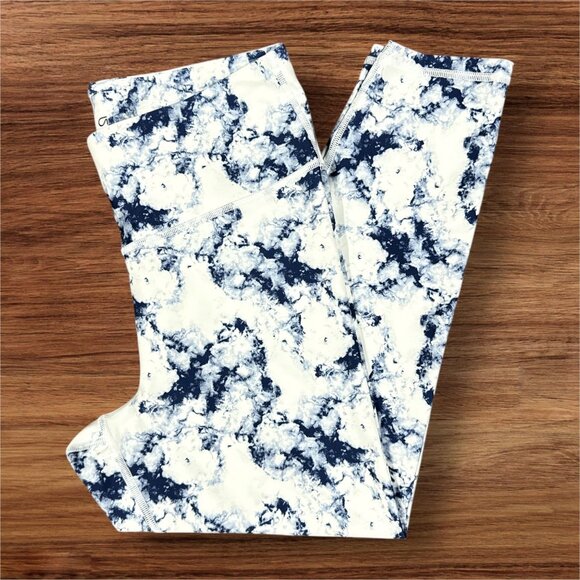 NEW GapFit Size L Womens Blue & White Tie-Dye Leggings With Blackout Technology - Picture 2 of 11